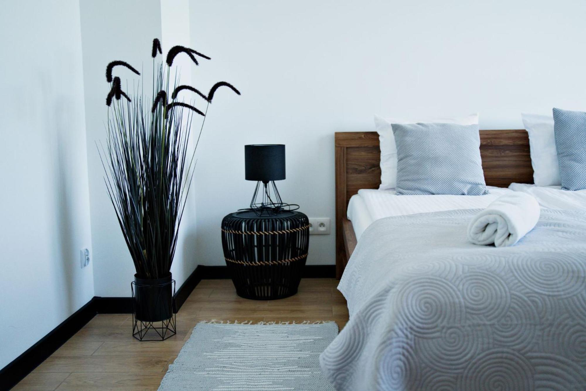 Апартаменты Apartament J&W Z Balkonem Затор Экстерьер фото